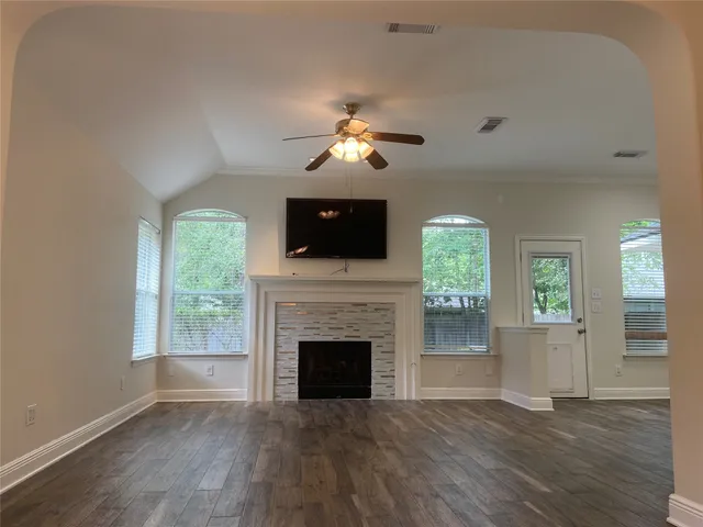 $2,600 | 130 South Veranda Ridge Drive, The Woodlands, TX 77382