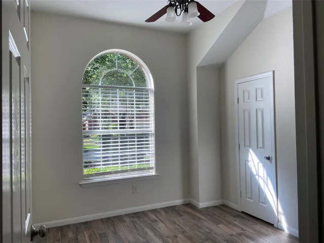 $2,600 | 130 South Veranda Ridge Drive, The Woodlands, TX 77382