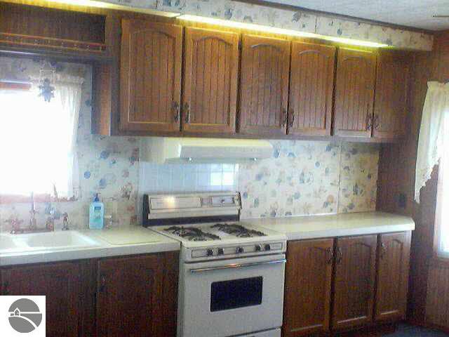 6156 Cooper Road Hale, MI 48739 - Photo 6 of 9 1752443-5.JPG