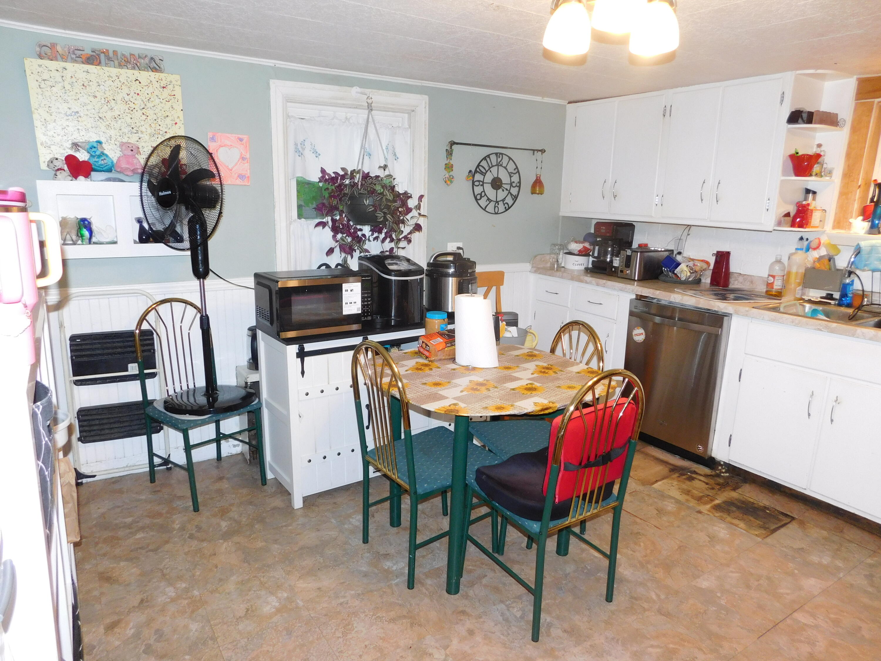 17 Vernon Street Bangor, ME 04401 - Photo 9 of 39 DSCN0605