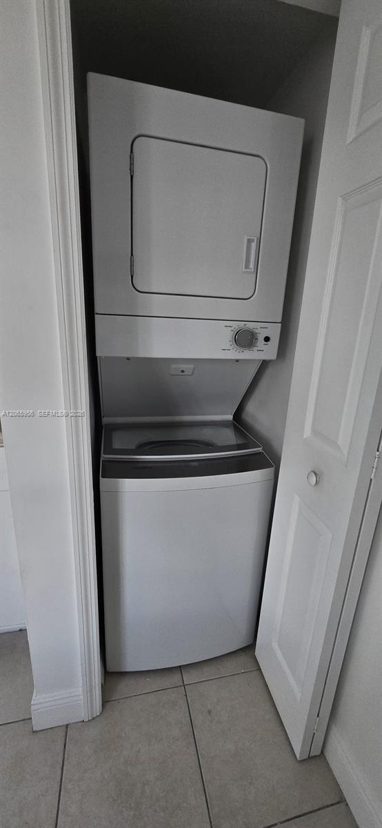 2415 Northwest 16th St Road, Unit 315 Miami, FL 33125 - Photo 19 of 28 Gallery Image 19