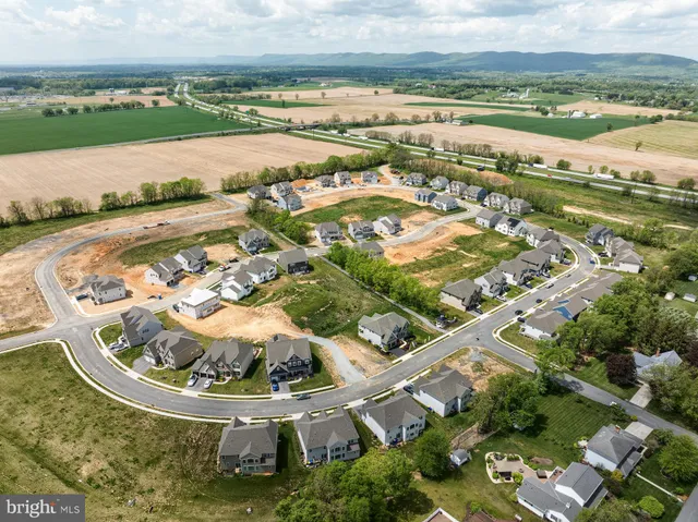 $681,117 | 122 Silver Circle, Unit DEVONSHIRE, Mechanicsburg, PA 17050