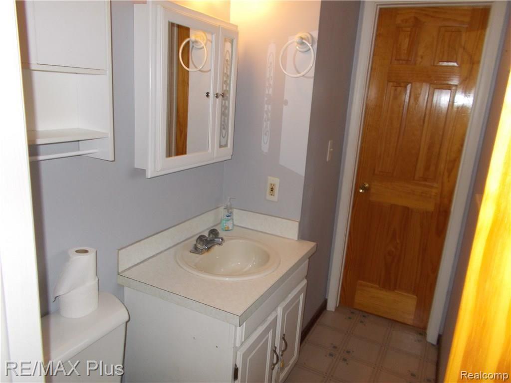 2059 Indian Road Lapeer, MI 48446 - Photo 14 of 26 DSCN1902.JPG