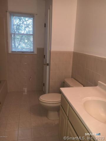 32 Decatur Street, Unit 2 Greenwich, CT 06807 - Photo 8 of 9 Gallery Image 8