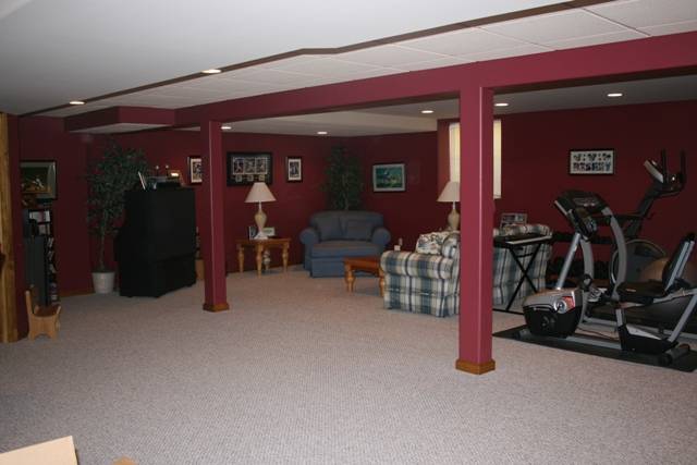 58 Rella Rae Avenue Marysville, MI 48040 - Photo 17 of 25 31090564-16.JPG
