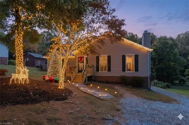 $284,900 | 1107 Harvest Drive, Thomasville, NC 27360