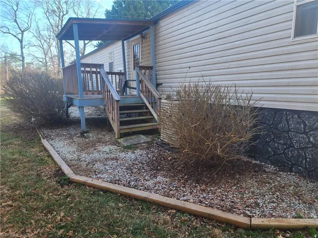 $130,000 | 1588 Pilot-Westfield Road, Pilot Mountain, NC 27041