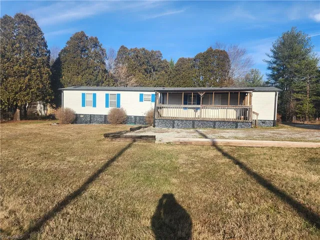 $130,000 | 1588 Pilot-Westfield Road, Pilot Mountain, NC 27041