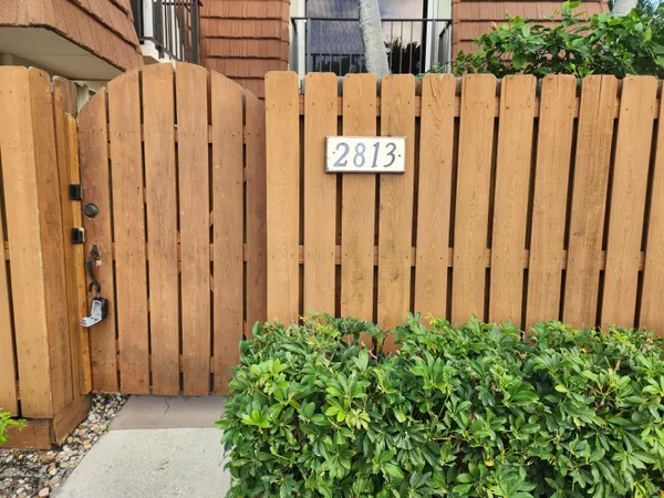 $3,400 | 2813 28th Court, Jupiter, FL 33477