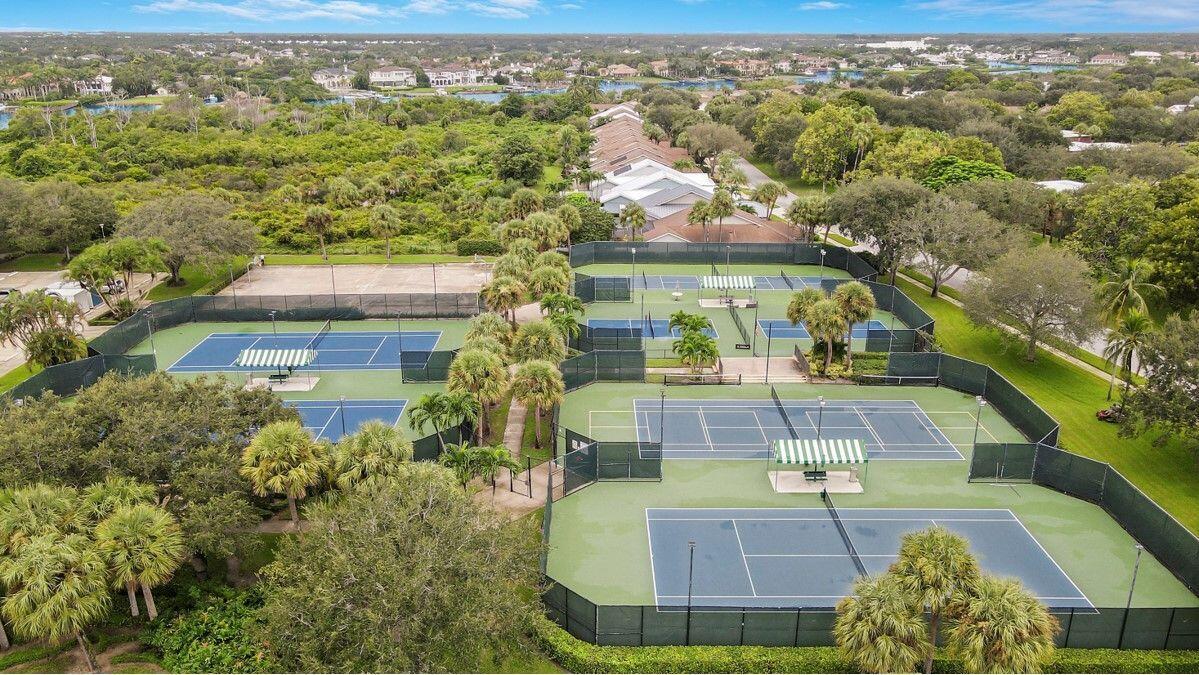 2813 28th Court Jupiter, FL 33477 - Photo 23 of 25 Bluffs River Pickle Ball Courts