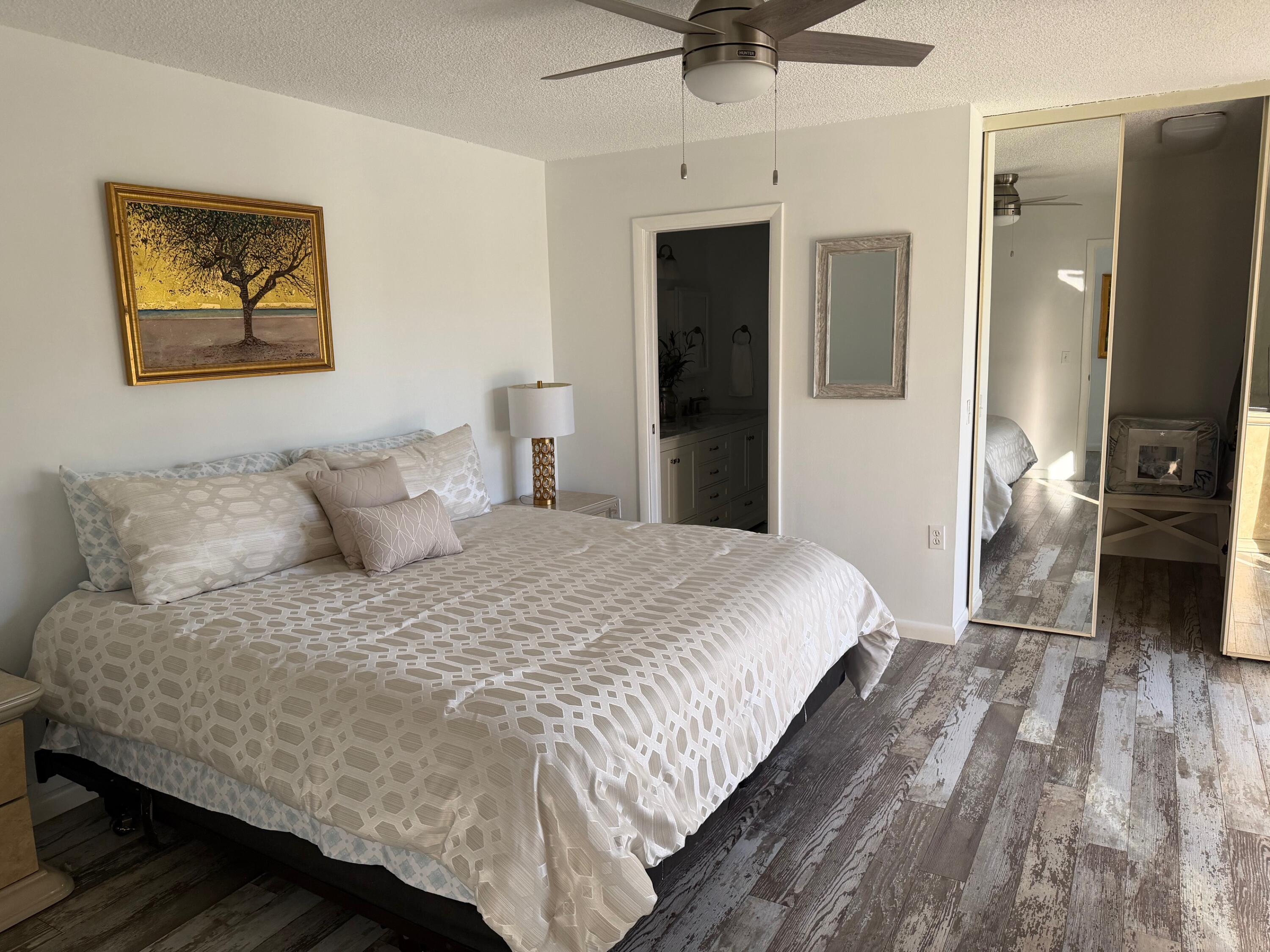 2813 28th Court Jupiter, FL 33477 - Photo 9 of 25 28th Court Primary Bedroom