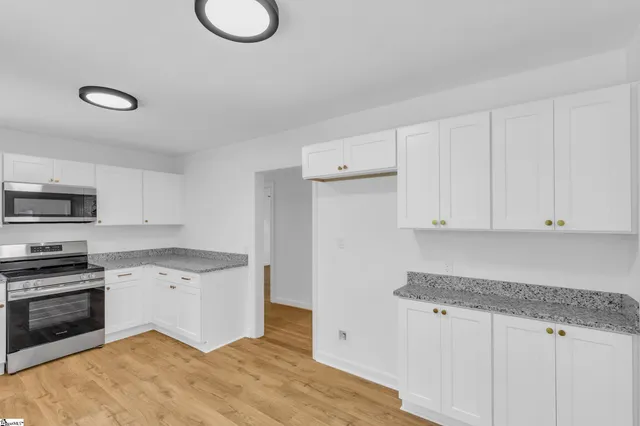 $520,000 | 211 Bradley Boulevard, Greenville, SC 29609