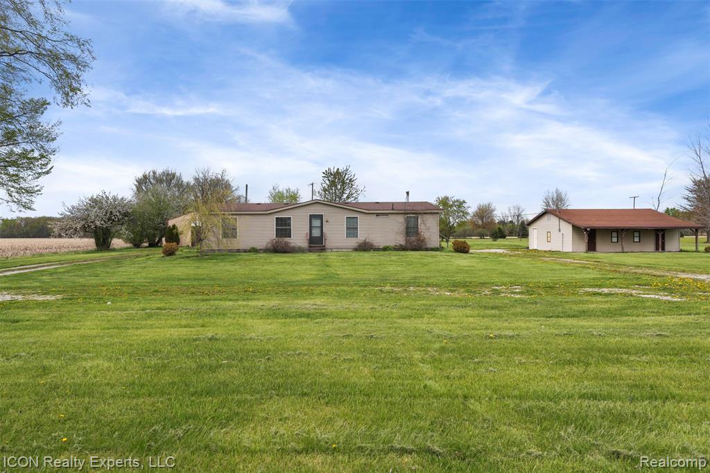 13620 Gilbert Road Allenton, MI 48002 - Photo 2 of 47