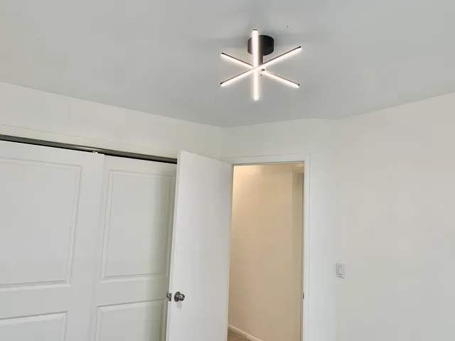 $3,150 | 610 Sturnbridge Lane, Schaumburg, IL 60173