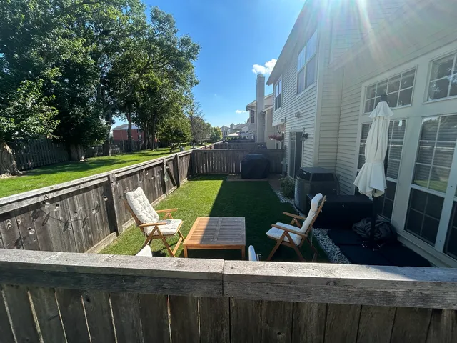 $3,150 | 610 Sturnbridge Lane, Schaumburg, IL 60173