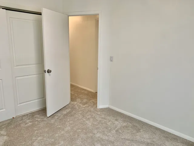 $3,150 | 610 Sturnbridge Lane, Schaumburg, IL 60173