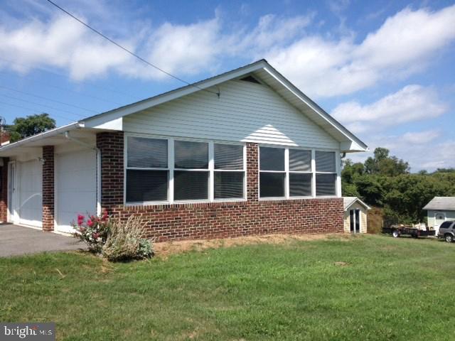52 Powells Valley Road Halifax, PA 17032 - Photo 2 of 24 Gallery Image 2