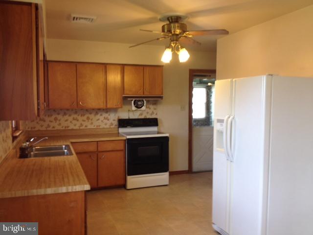 52 Powells Valley Road Halifax, PA 17032 - Photo 6 of 24 Gallery Image 6
