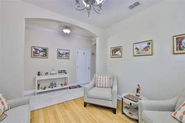 $699,999 | 7703 South West Shore Boulevard, Tampa, FL 33616
