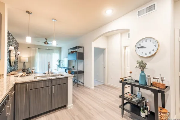 $1,569 | 12001 Heatherly, Unit 7214, Austin, TX 78747