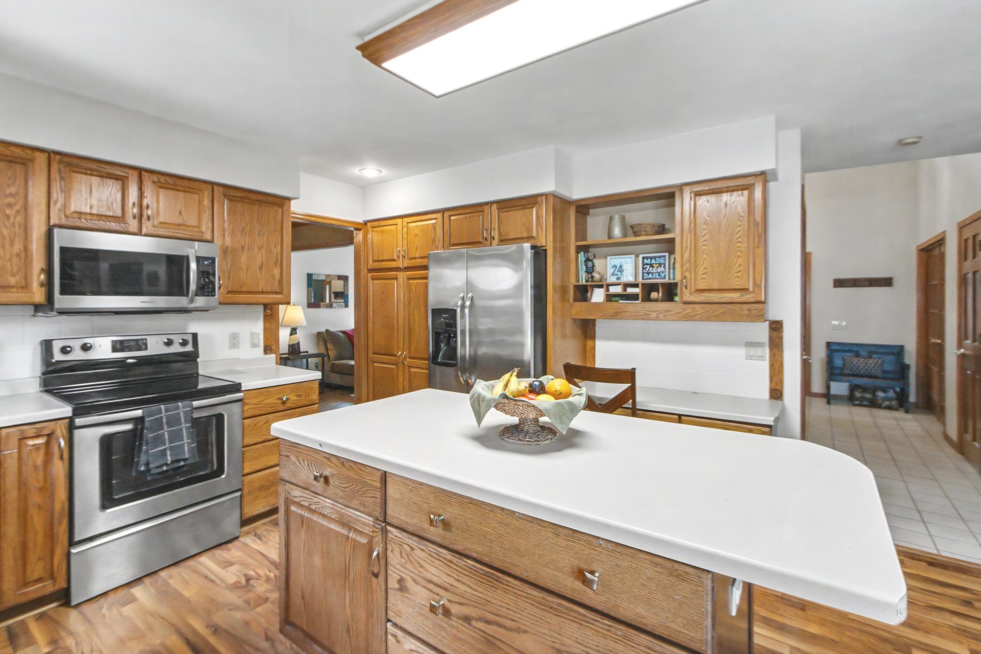 407 Fairbrook Court Waunakee, WI 53597 - Photo 8 of 85