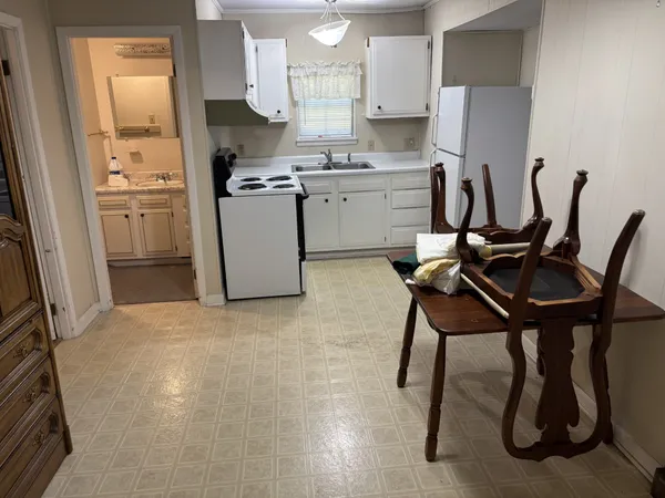 $1,300 | 810 C Trotwood Avenue, Unit C, Columbia, TN 38401