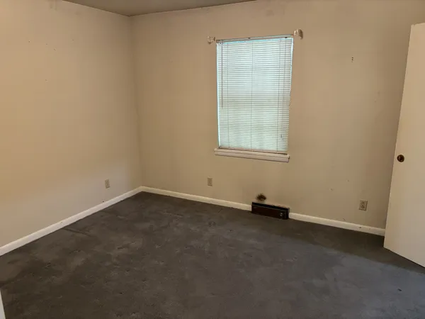 $1,300 | 810 C Trotwood Avenue, Unit C, Columbia, TN 38401