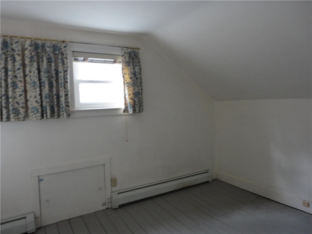 780 Toll Gate Road Warwick, RI 02886 - Photo 8 of 14 Gallery Image 8