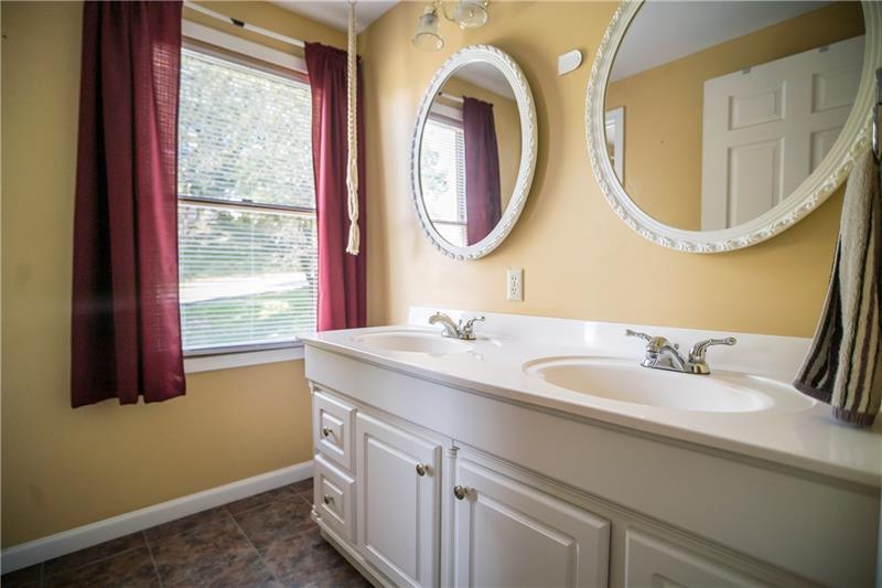 3221 Ridgeway Road Greensburg, PA 15601 - Photo 18 of 25 Gallery Image 18