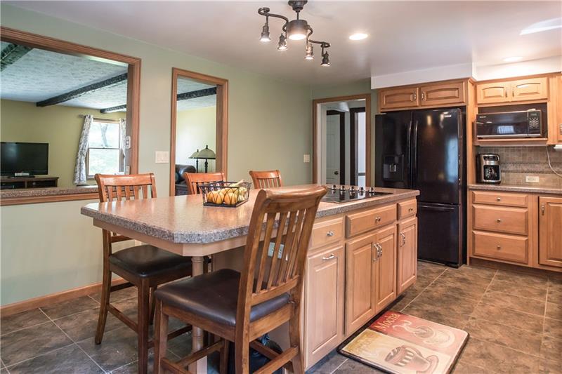 3221 Ridgeway Road Greensburg, PA 15601 - Photo 9 of 25 Gallery Image 9