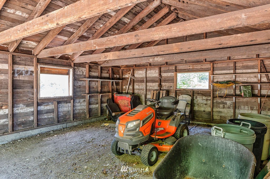 19102 Ridge Road Southwest Vashon, WA 98070 - Photo 23 of 29 a view of a room with gym equipment