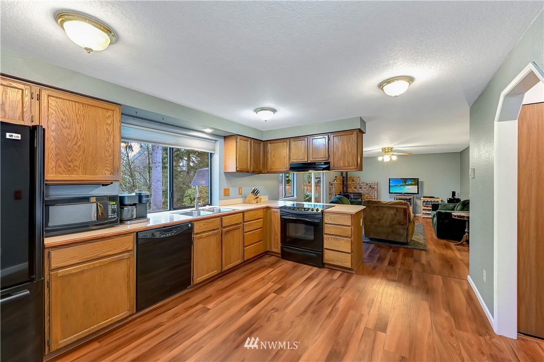 23518 19th Drive Southeast Bothell, WA 98021 - Photo 8 of 22