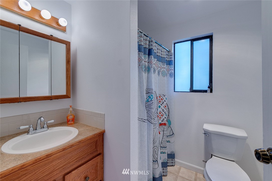 8195 Northeast View Ridge Lane Poulsbo, WA 98370 - Photo 21 of 25 Gallery Image 21