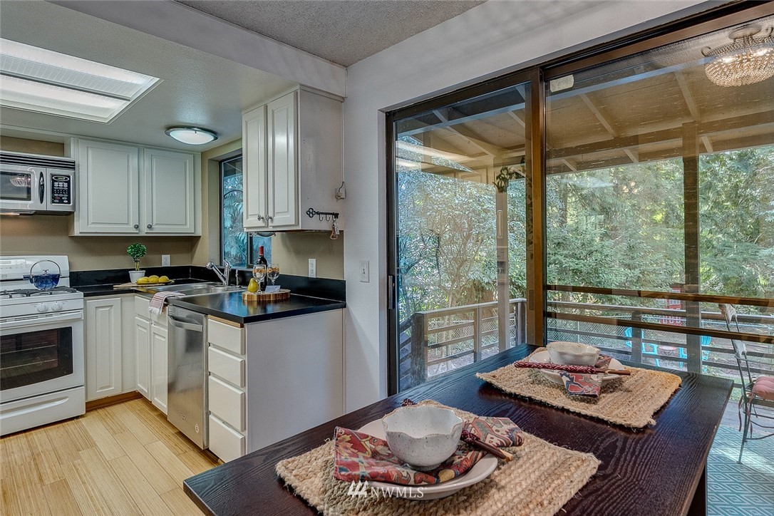 8195 Northeast View Ridge Lane Poulsbo, WA 98370 - Photo 8 of 25 Gallery Image 8