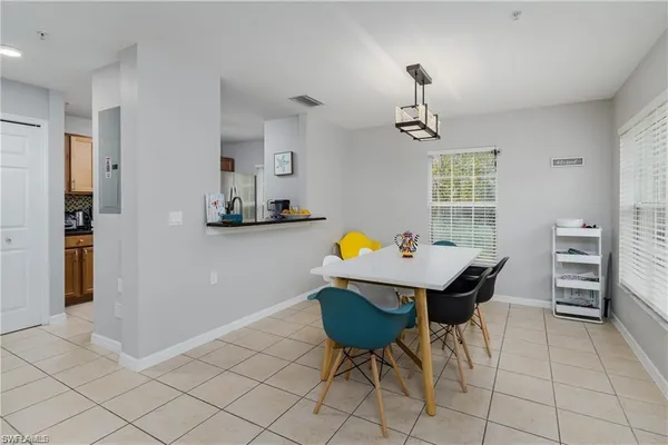 $2,100 | 9068 Gervais Circle, Unit 210, Naples, FL 34120