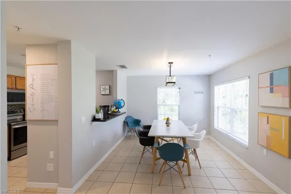 $2,100 | 9068 Gervais Circle, Unit 210, Naples, FL 34120