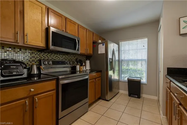 $2,100 | 9068 Gervais Circle, Unit 210, Naples, FL 34120