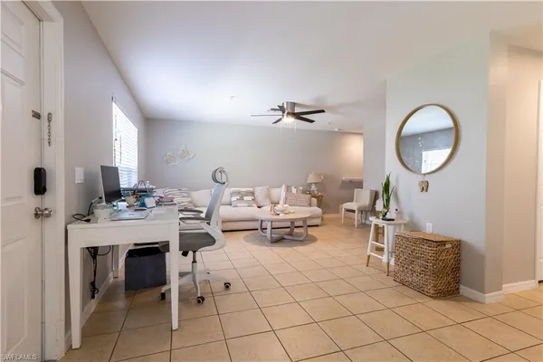 $2,100 | 9068 Gervais Circle, Unit 210, Naples, FL 34120