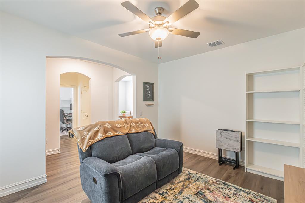 4313 Knight Street Midlothian, TX 76065 - Photo 4 of 39