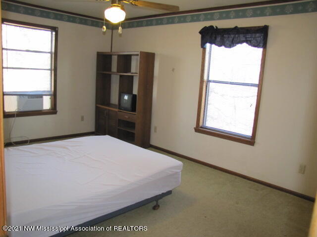 1065 South Red Banks Road Byhalia, MS 38611 - Photo 11 of 19 Upstairs Bdrm 1