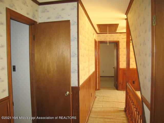 1065 South Red Banks Road Byhalia, MS 38611 - Photo 14 of 19 Upstairs hallway
