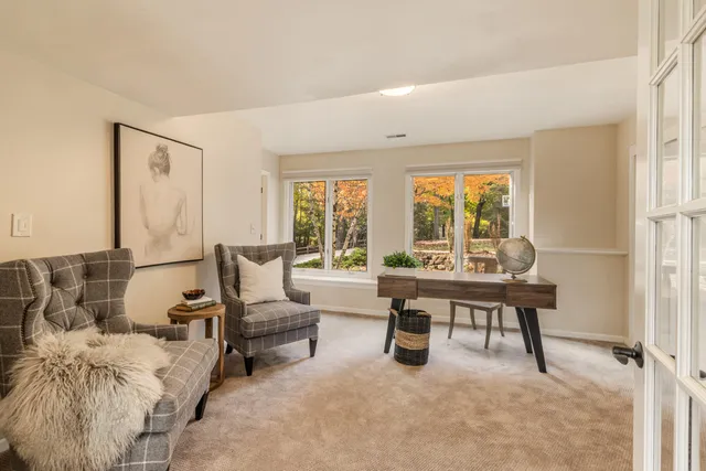 $2,500,000 | 34352 Valley Road, Delafield, WI 53066