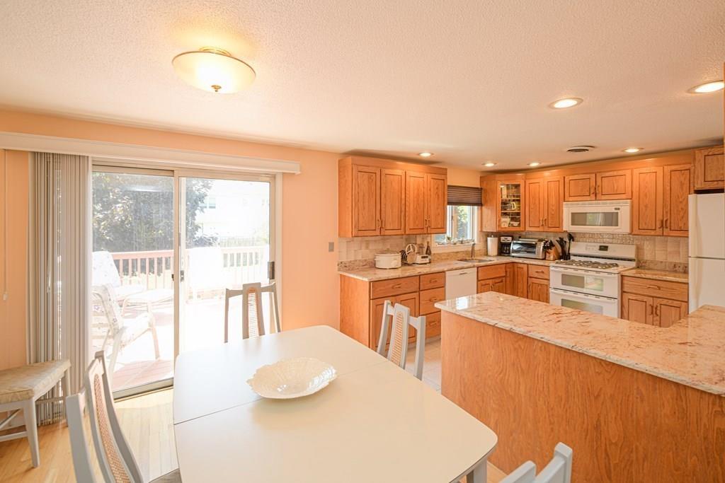 43 Caryl Road Stoughton, MA 02072 - Photo 8 of 31 Gallery Image 8
