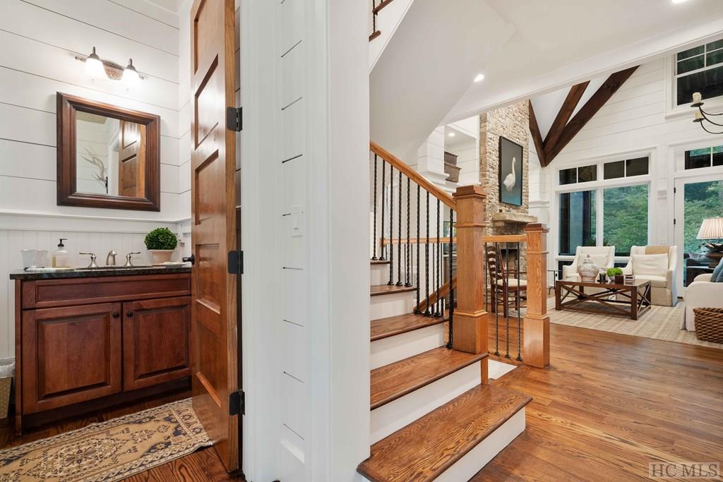48 Hemlock Ridge Highlands, NC 28741 - Photo 3 of 30 Gallery Image 3