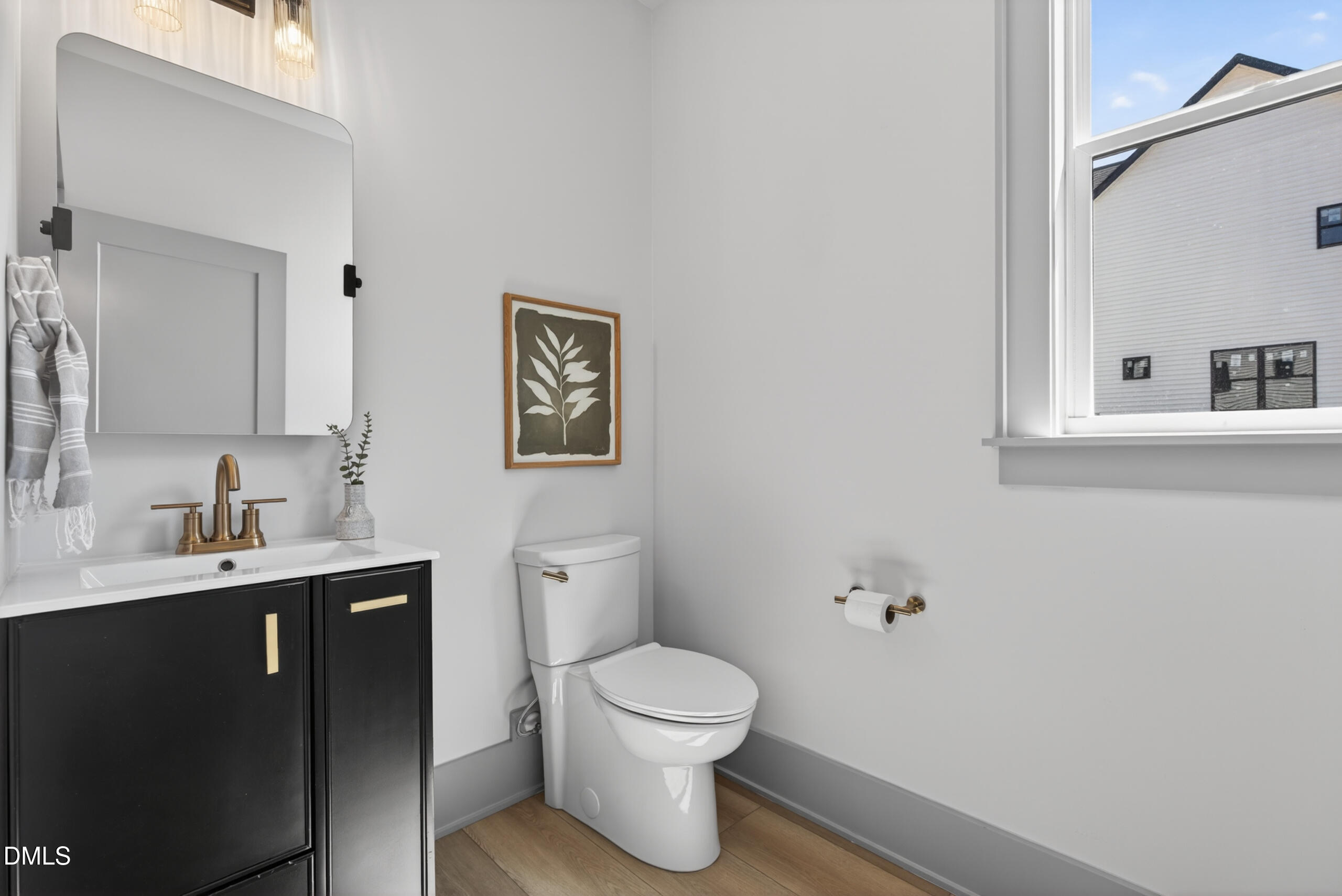 607 Richardson Road Zebulon, NC 27597 - Photo 8 of 24 Bathroom