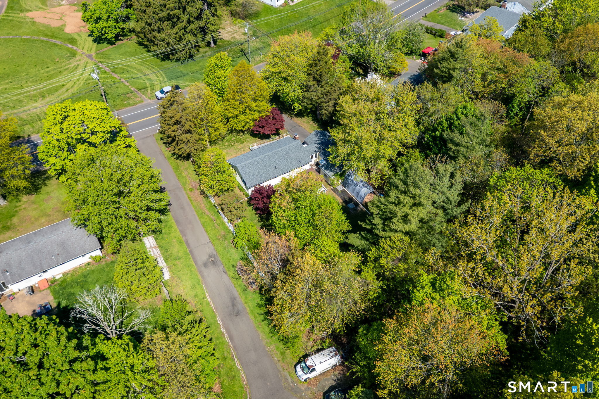 189 Bee Street Meriden, CT 06450 - Photo 36 of 39 a view of a garden with plants