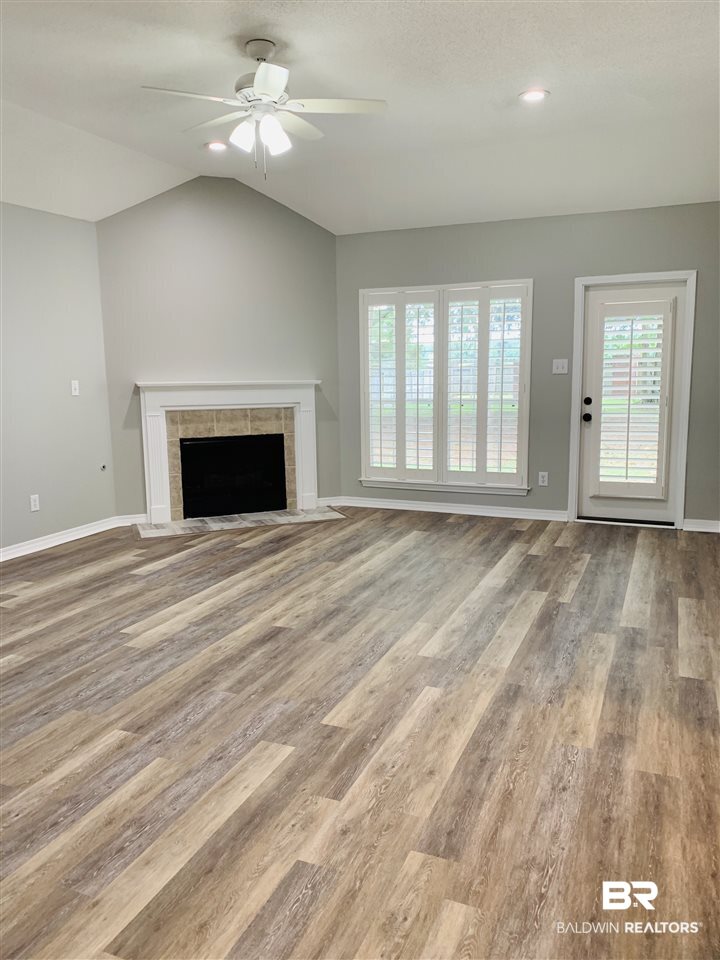 29245 Canterbury Road Daphne, AL 36526 - Photo 2 of 23