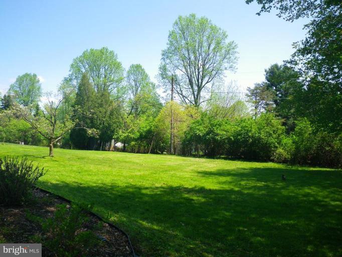 5349 Wendy Road Sykesville, MD 21784 - Photo 18 of 23 Shed