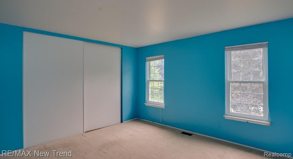 35962 Fredericksburg Road Farmington Hills, MI 48331 - Photo 13 of 21