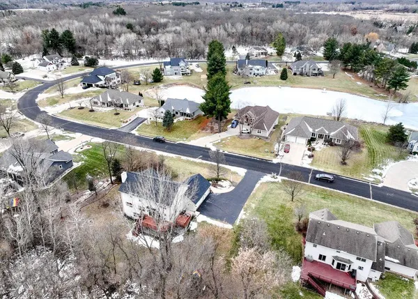 $650,000 | 412 East Red Pine Circle, Dousman, WI 53118